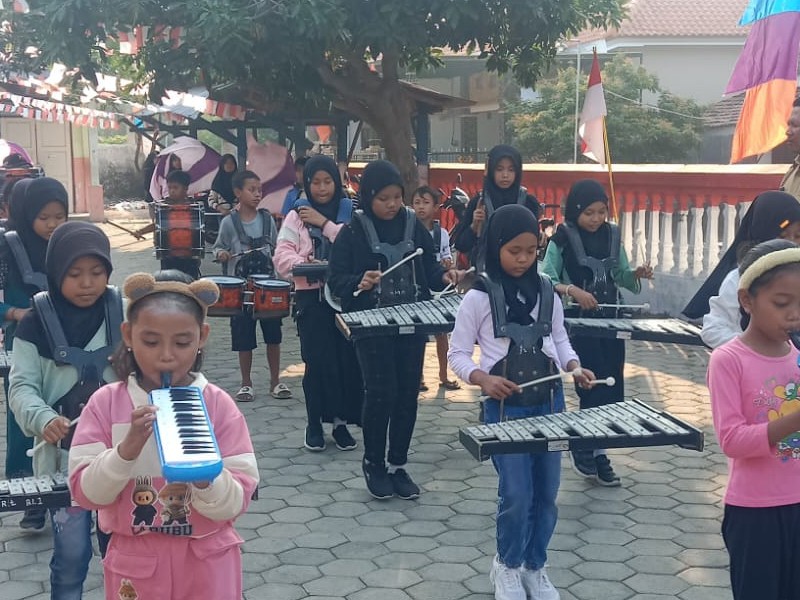 LATIHAN DRUMBAND