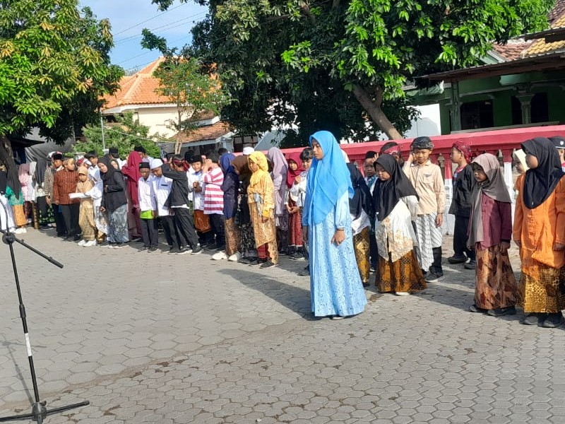 Memperingati hari sumpah pemuda